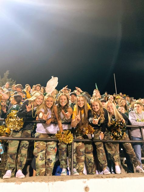 High School Student Section Themes, Homecoming Game Outfits High School, Homecoming Football Game, Football Game Themes High School, Game Day High School, Football Themes High School, Football Student Section, Homecoming Football, Hs Football Game Outfit