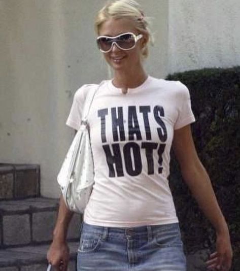 2000s Paris Hilton, 2000s Core, Diy Graphic Tee, 2000s Vibe, Y2k Inspo, Random Clicks, Silly Shirt, Text Tshirt, Low Waisted Jeans