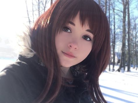 Real life uraraka ochako spotted in Canada Ciri Cosplay, Cosplay Hinata, Black Hair Long Hair, Uraraka Cosplay, Hairstyle Bangs, Mha Cosplay, Snk Cosplay, Girls With Black Hair, Human Hair Color