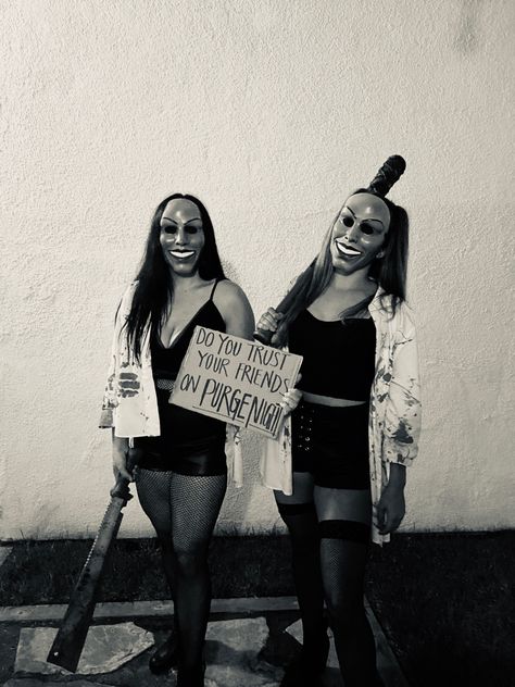 Best Friend Halloween Costumes For 2 Scary, Killer Halloween Costumes Women, Purgecostume Halloween Diy, Purg Halloween Costumes, Purgecostume Halloween Girl, Purgecostume Halloween Girl Black, Thepurge Halloween Costume, Scary Halloween Costume Ideas For 2, Purgecostume Halloween Makeup