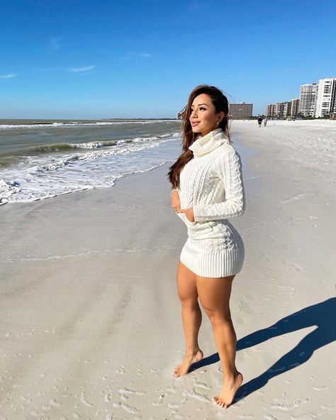 @missmelissaalvarez: "Winter in Florida 🥶 Freezing temperatures...anything below 60 😂" Melissa Alvarez, Winter In Florida, Just Beautiful, Post On Instagram, A A, A R, Sweater Dress, Frozen