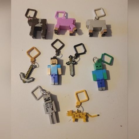 Minecraft Keychain/clips Set of 9 Minecraft Keychain, 2160x3840 Wallpaper, Clay Stuff, Keychain Clip, Lego Minecraft, Spending Money, Keychains, Minecraft, Lego