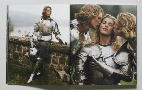 6 Character Pose Reference, Bruce Weber Abercrombie, Abercrombie Fitch Aesthetic, 3 People Reference Poses, Abercrombie Aesthetic, Women In Armor, Image Couple, Bruce Weber, Photographie Portrait Inspiration