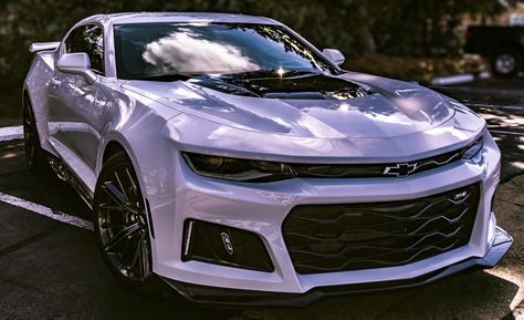 Chevrolet Sports Car, 2023 Camaro Zl1, Chevloret Camaro Zl1, Chevrolet Camaro Aesthetic, Modified Camaro, 2024 Camaro, Cheverlot Camaro, 2023 Camaro, 2016 Camaro Ss