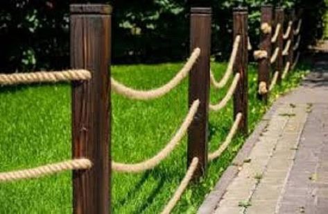 #madeira #ferro #móveis #criatividade #inovação #artesão #moveisrusticos #moveiscriativos #designer #designerdeinteriores #facavocemesmo #carpintaria #serralheria #decoração #decor #corda Rope Fence, Rope Railing, Woodworking Garage, Diy Playground, Wooden Poles, Railing, Glamping, Guest House, Free Photos