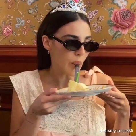 Farah Core, Leo Goddess, Orion Carloto, Pisces Season, Girl Bday Party, Birthday Post Instagram, Birthday Inspo, 24th Birthday, Birthday Posts