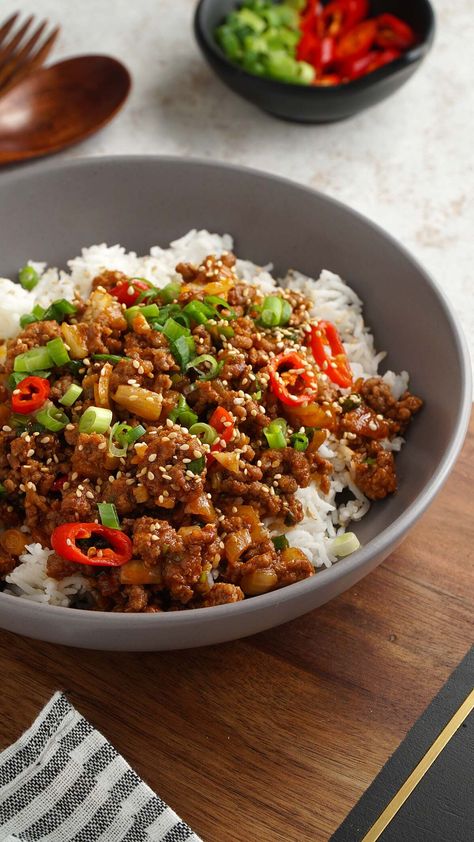 Asian Beef And Rice Recipes, Ground Beef Spicy Recipes, Rice Meat Recipes, Healthy Beef Minced Meat Recipes, Ground Beef Recipes Thai, Minced Meat Rice Recipes, Spicy Minced Beef Recipes, Rice With Beef Recipes, Pork And Beef Sausage Recipes