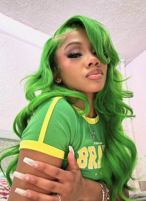 Green Wigs, Neon Green Hair, Green Hair Girl, Hairstyles And Colors, Villain Era, Natural Hair Styles For Black, Hair Styles For Black Women, Green Wig, Styles For Black Women