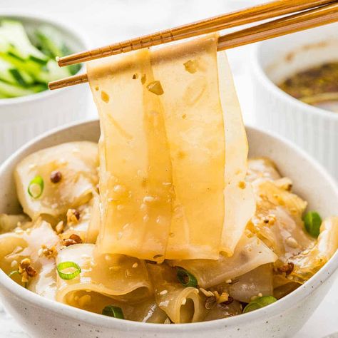 Rice Paper Rolls Noodles (from Rice Sheets Wrappers) What Can I Make With Rice Paper, Rice Paper Noodles, Rice Wrapper Recipes, Healthy Rice Noodles, Noodle Sauce Recipe, Chili Soy Sauce, Rice Paper Spring Rolls, Using Rice Paper, Vietnamese Rice Paper