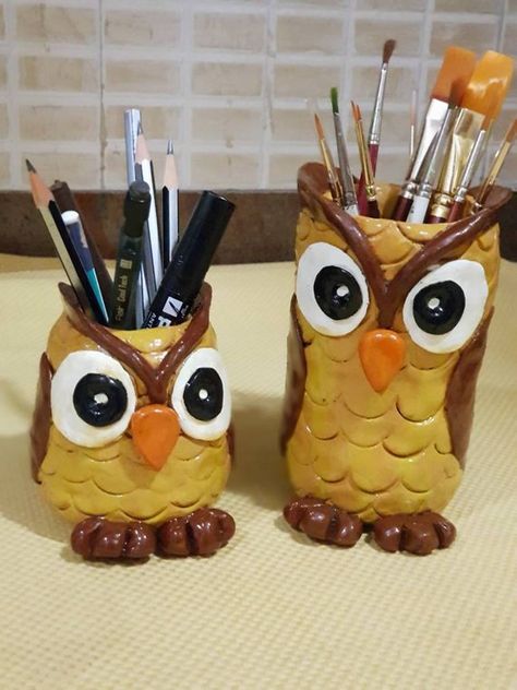 Disney Mural, Clay Pen, Owl Planter, Clay Jar, Pencil Holders, Pen Stand, Handmade Planter, Art And Craft Videos, Cement Crafts