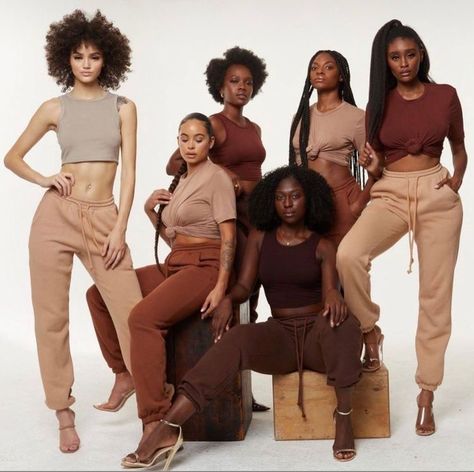 Brown Group Photoshoot, Black Women Group Photoshoot Ideas, Brown Monochrome Photoshoot, Monochromatic Family Pictures, Monochromatic Group Photoshoot, Female Group Photoshoot, Black Group Photoshoot, Friends Photoshoot Black Women, Fall Group Photoshoot