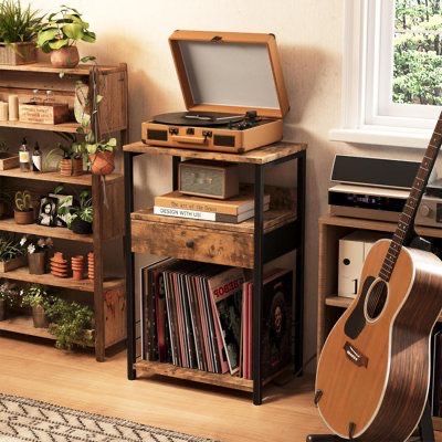 Music Setup Living Rooms, Vynil Player Decor, Record Player Side Table, Table For Record Player, Record Set Up, Record Player Setup Bedroom, Brown And Black Bedroom, Record Player Room, Record Organization