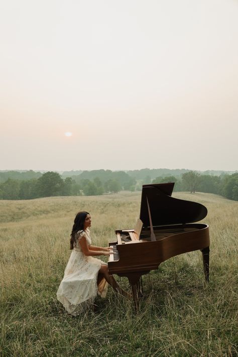 Piano Shoot, Senior Picture Ideas For Musicians, Senior Picture Music Ideas, Senior Photos With Piano, Senior Picture Ideas Piano, Music Themed Senior Pictures, Editorial Style Senior Pictures, Singing Senior Pictures, Piano Pictures Photography