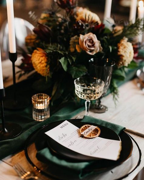 Hallie // VA WEDDING + EVENT PLANNER on Instagram: "I don’t know about y’all….but this weekends weather has got fall on the brain 🍂🎃🧡 We are ready for some deep color schemes, cool nights and our fall couples to get down the aisle!!! . . . . . #eventplanning #eventdesign #hamptonroadsva #womenownedbusiness #757localbiz #757local #homegrownhappenings #rentals #eventdecor #vabeachbride #eventplanner #eventdesign #bridetobe #vabride #vabeach #vabeachbrides #vabeachbridal #weddingplanning #weddin Desk Flowers, White And Gold Decor, Fall Couples, Cozy Wedding, White Flower Crown, Crown Decor, Rustic Wedding Decorations, Tafel Decor, Sage Wedding