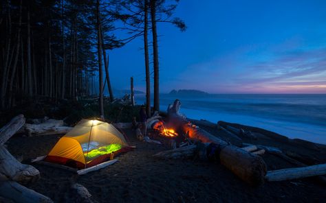 Olympic National Park, Washington Self Date, Uk Campsites, Date Yourself, Grand Canyon Camping, Ludington State Park, Camping In Maine, Scenic Places, Backcountry Camping, Camping Places