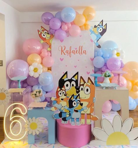 Bluey First Birthday Cake, Bingo Birthday Party Theme, Bluey Birthday Decoration, Bluey Girls Birthday Party, Bluey Birthday Party Ideas Pink, Bluey Centerpiece Ideas, Bluey Piñata, Bluey Birthday Party Decorations, Bluey Party Ideas