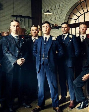 Peaky blinders suits- blue or pinstripe Peaky Blinders Suits Wedding, Peaky Blinders Fashion, Costume Peaky Blinders, Gangsta Paradise, Peaky Blinders Costume, Movie Inspiration, Don Vito Corleone, Peaky Blinders Season, Peaky Blinders Wallpaper