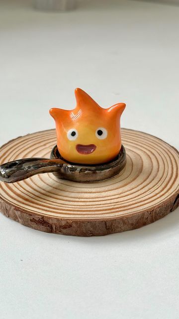 Polymer Clay Calcifer, Calcifer Incense Holder, Clay Ghibli Crafts, Calcifer Ashtray, Ceramic Calcifer, Howls Moving Castle Clay Art, Calcifer Pottery, Calcifer Dessin, Calcifer Clay