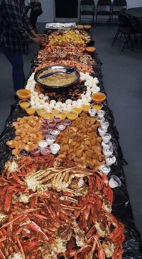 Different Types Of Food, Seafood Buffet, Boiled Food, Seafood Dinner, Food Goals, Gumbo, Seafood Dishes, Food Obsession, Wedding Food