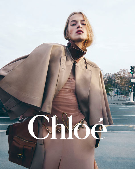 Chloé Fall 24 by Chemena Kamali​  Saphira Krumhaar photographed in Paris by Sam Rock​  Now available in stores and on Chloe.com​  #Chloe #ChloeFall24 #ChemenaKamali Chloe Brand, Chloe Fashion, Fall 24, Blonde Hair Inspiration, Ad Campaigns, Sporty And Rich, 1920s Fashion, Beauty Editorial, Timeless Accessories