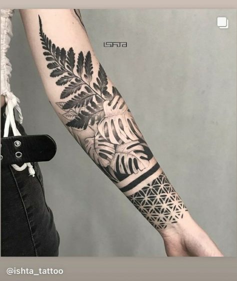 Fern Half Sleeve Tattoo, Geometric Vine Tattoo, Foliage Sleeve Tattoo, House Plant Tattoo Sleeve, Plant Half Sleeve Tattoo, Foliage Tattoo Sleeve, Shoulder To Neck Tattoos For Women, Botanical Tattoo Men, Fern Tattoo Sleeve