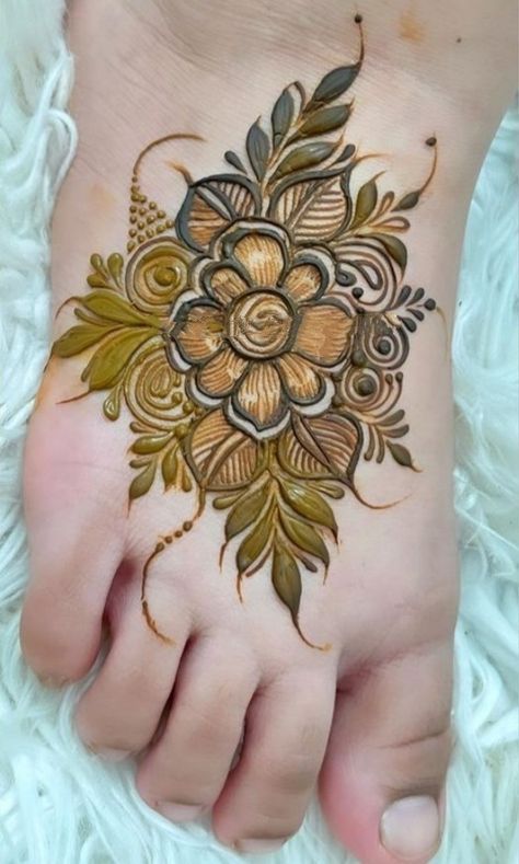 #mehndi #henna #wedding #hennaart #hennaartist #mehndidesigns #hennatattoo #mehendi #mehndidesign #hennadesign #mehndiartist #hennadesigns #mehndiart #bride #bridalhenna #hennainspire #art #hennalove #indianwedding #bridalmehndi #bridal #mehandi #love #hennawedding #pakistaniwedding #hennainspo #mehndilove #whitehenna #mehndibride #hennainspiration Kids Leg Mehendi Design, Mehandi Designs For Leg, Henna Patches, Legs Henna, Mehendi Practice, Foot Mehndi Designs, Learn Mehndi, Leg Mehandi, Finger Designs