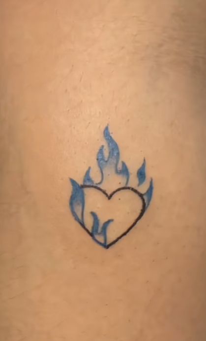 Fire Tattoos Ideas, Red And Blue Heart Tattoo, Small Flames Tattoo, Hearts On Fire Tattoo, Heart Line Art Tattoo, Blue Heart Tattoo Ideas, Lightning Heart Tattoo, Blue Flames Tattoo, Flaming Heart Tattoo Simple