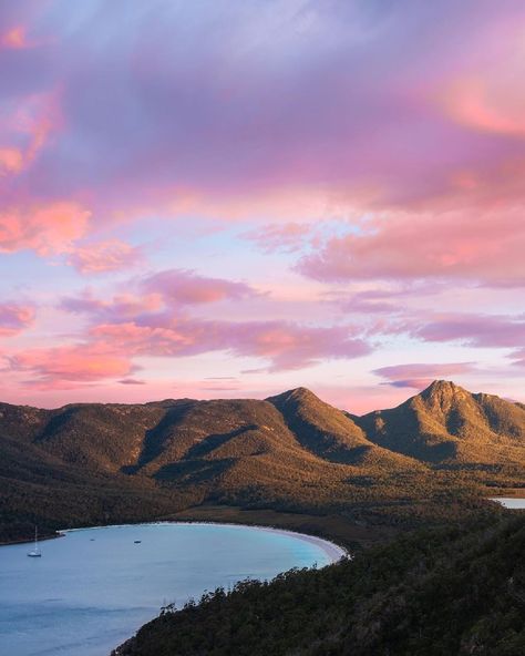 Camping around the hills of Wineglass Bay can give a spectular view to end a wonderful camping day with the family. How about taking your trip there? 👨‍👩‍👧‍👦🏕🌅 via @australia @tasmania @tomgoesabroad @hobartandbeyond #MountAmos #Tassie #seeaustralia #discovertasmania #eastcoasttasmania #holidayherethisyear Tasmania Aesthetic, Hobart Tasmania Aesthetic, Tasmania Bay Of Fires, Australia Tasmania, Wineglass Bay, Hiking In Tasmania, Bruny Island Tasmania, Tasmania Road Trip, Honey Logo