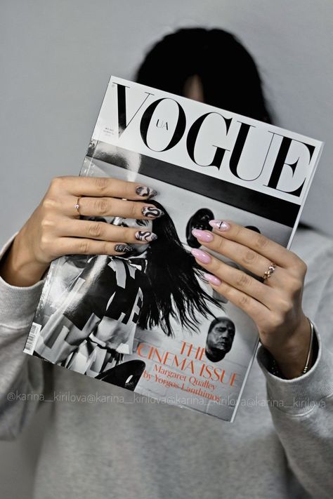 Nail Story Instagram, Nail Fashion Photography, Nail Photoshoot, Vogue Nails, Nails Photo, Nail Art Photos, Business Photoshoot, Nail Pictures, Nail Art Instagram