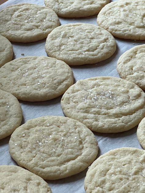 Plate Of Cookies Aesthetic, Big Cookies Aesthetic, Sugar Cookie Aesthetic, Aesthetic Sugar Cookies, Sugar Cookies Aesthetic, Patricia Core, Icing Aesthetic, Sugar Aesthetic, Business Cookies