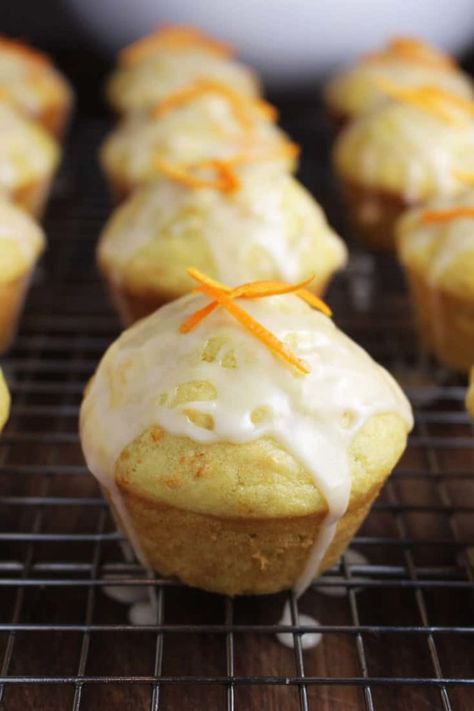 Mandarin Orange Muffins, Muffins Greek Yogurt, Eggless Chocolate Chip Muffins, Muffins With Greek Yogurt, Orange Yogurt, Greek Yogurt Muffins, Yogurt Muffins, Orange Muffins, Apple Cinnamon Muffins