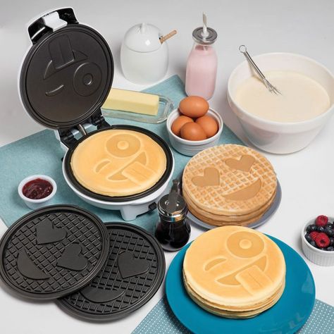 Emoji Waffler & Pancake Maker Hello Kitty Pancake Maker, Pancake Maker Machine, Pancakes From Scratch, Pancake Maker, Desain Pantry, Crepe Maker, Electric Griddle, Perfect Pancakes, Classic Breakfast