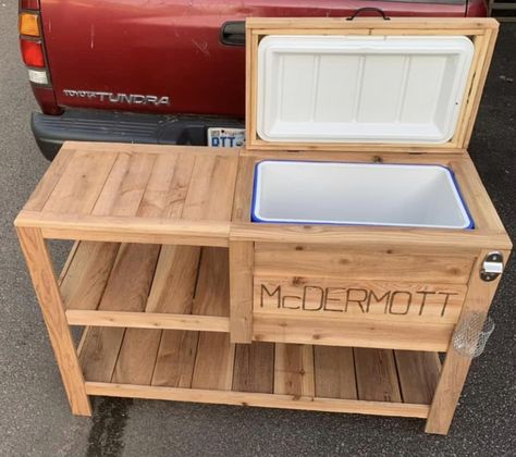 Diy Cooler Table, Beer Cooler Ideas, Cooler Stand Diy, Wooden Ice Chest, Cooler Bar, Outdoor Wood Table, Wood Cooler, Wooden Cooler, Diy Cooler