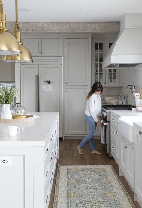 Home Tour Series: Kitchen and Dining Room | Jillian Harris | Bloglovin’ Model Dapur, Cabinets Painted, Painted Kitchen Cabinets Colors, Jillian Harris, New Kitchen Cabinets, Kitchen Cabinets Makeover, Kitchen And Dining Room, Grey Kitchen Cabinets, Large Dining Room