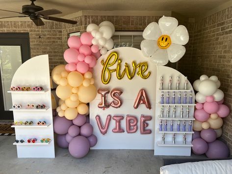 5 Year Birthday Party Theme, Birthday Ideas 5 Year, It’s A Vibe Birthday Party, Five Theme Birthday Party, Five Is The Vibe Cake, Groovy Boho Birthday Party, Five Is A Vibe Birthday Cake Ideas, Five Birthday, Five Is A Vibe Party