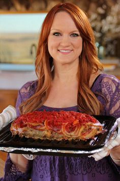 Italian Meatloaf Ree Drummond The Pioneer Woman The Pioneer Woman Cooks, Ree Drummond Recipes, Meatloaf Recipes Pioneer Woman, Pioneer Woman Meatloaf, Italian Meatloaf, Pioneer Women Cooks, Best Meatloaf, Loaf Recipes, Ree Drummond