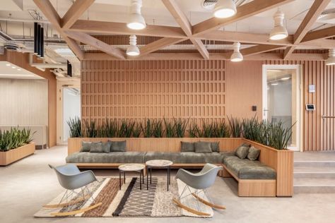 » Palo Alto Networks Offices by Shirli Zamir design studio Community Room Design, Edition Office, Waiting Area Design, Modern Office Interior Design, Office Oasis, Interior Design Office Space, Modern Office Interior, Office Space Design, Office Lounge