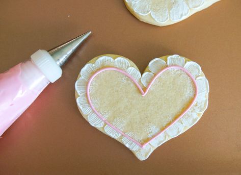 How to Make Lace-Trim Decorated Cookies | Bake at 350° Elegant Royal Icing Cookies, Royal Icing Cookie Borders, Royal Icing Ruffles How To Make, Royal Icing Embroidery Cookies, Royal Icing Bow, Lace Cookies Decorated, Royal Icing Lace, Valentine Cookies Royal Icing, Stringwork Cake Royal Icing