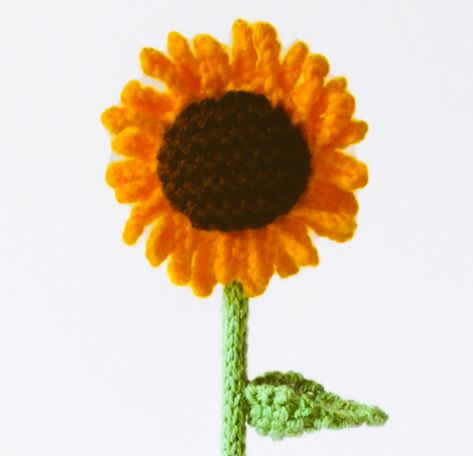 The Best Sunflower Knitting Patterns – The Knitting Times Knitted Sunflower Pattern Free, Sunflower Knitting, Knitted Sunflower, Summer Knitting Projects, Sunflower Headband, Knit Headband Pattern, Summer Yarn, Sunflower Colors, Daffodil Flower