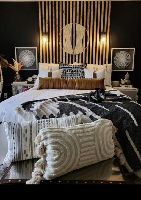 Luxury Black Bedroom, Wood Panel Bedroom, Wall Behind Bed, Feature Wall Bedroom, Wall Panels Bedroom, Slatted Headboard, House Bedrooms, Sliding Gate, Accent Wall Bedroom