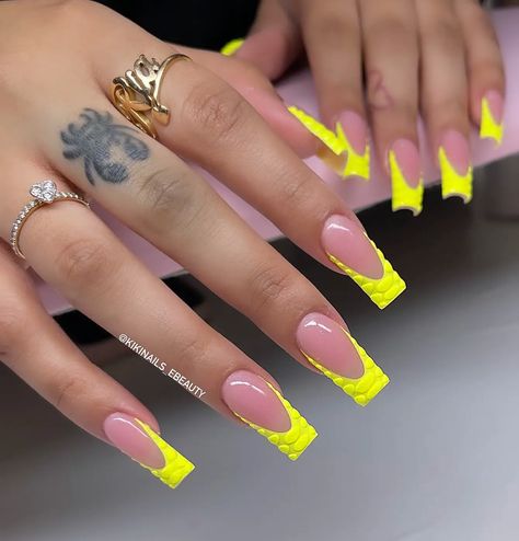 2024 Summer Acrylic Nails: Bright Neon Art Ideas for Coffin, Square, and Almond Shapes Neon Art Ideas, Acrylic Nails Bright, Summer Nails Neon, Bright Summer Acrylic Nails, Summer Nails Almond, Nails Collection, Neon Nail Designs, Bright Summer Nails, Long Nail Designs