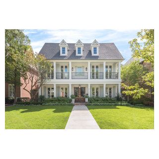 Traditional Southern Home in UP - Traditional - House Exterior - Dallas - by Ellen Grasso & Sons, LLC | Houzz IE Southern Traditional Exterior, Brick Southern Home Exterior, Traditional Southern Home Exterior, Timeless Southern Home Exterior, Southern House Exterior, Charleston Single House, Southern Home Exterior, Traditional Southern Home, Roof Renovation