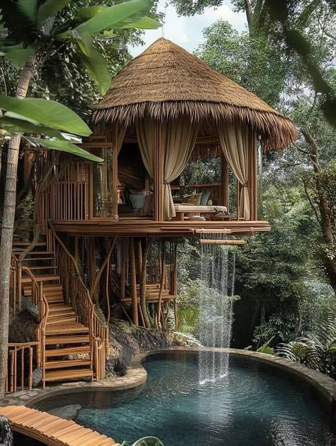 Luxury Tree House Mansions, Luxury Tree House Interior, Japanese Loft, Tree House Interior, Luxury Tree Houses, Metal Garden Gates, Tiny House Luxury, Jungle House, Earthship Home