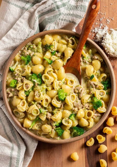 Ground Turkey Pasta with Broccoli Ground Turkey Pasta Recipes, Turkey Broccoli, Teriyaki Turkey, Ground Turkey Pasta, Pasta With Broccoli, Ground Beef And Broccoli, Turkey Pasta, Broccoli Recipe, Broccoli Pasta