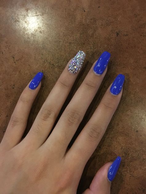 Nails Royal Blue Acrylic Nails Glitter Short, Royal Blue Nails Sparkle, Sparkly Royal Blue Nails, Royal Blue Nails With Glitter, Colbolt Blue Nails, Royal Blue Acrylic Nails Glitter, Royal Blue Hoco Nails, Blue Glitter Acrylic Nails, Blue Nails Prom