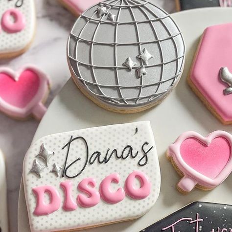 Dance Party Cookies Decorated, Disco Bridal Shower Cookies, Disco Party Cookies Decorated, Disco Ball Royal Icing Cookie, Pink Disco Ball Cookies, Last Disco Bachelorette Party Cookies, Disco Theme Desserts, Disco Cookies Bachelorette, Disco Bach Cookies