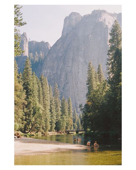 Yosemite Aesthetic, Travelling Van, Van Lifers, Yosemite Photography, Film Ideas, Route 66 Road Trip, Aesthetic 2024, California Summer, Photography Pics