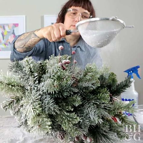 How to Flock a Tree Two Ways | Better Homes & Gardens Diy Flocking Powder, Crismas Tree, Flocking Powder, Christmas Diy Kids, Christmas Trimmings, Fake Christmas Trees, Flocked Christmas Tree, White Trees, Diy Christmas Tree Topper