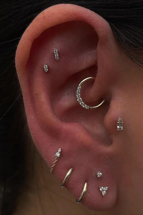 Buddha Jewelry ear curation Ear Piercing Minimalist, Curated Ear Piercing, New Ear Piercing, Minimalist Ear Piercings, Constellation Piercings, Dripping In Gold, Different Ear Piercings, Ear Piercings Chart, Double Ear Piercings