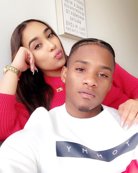 Riss & Quan Couple, Shaquan Roberts, Rissa And Quan, Rissa G, Youtube Couples, Male Angels, Black Relationship, Family Photoshoot Poses, Rihanna Photos